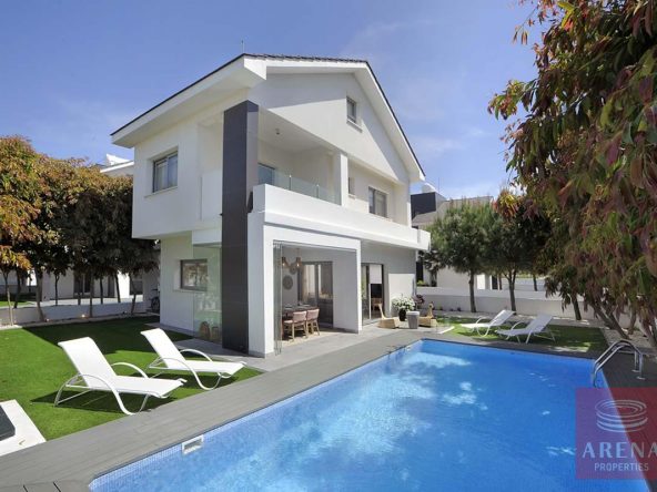 3 Bed villa in pervolia