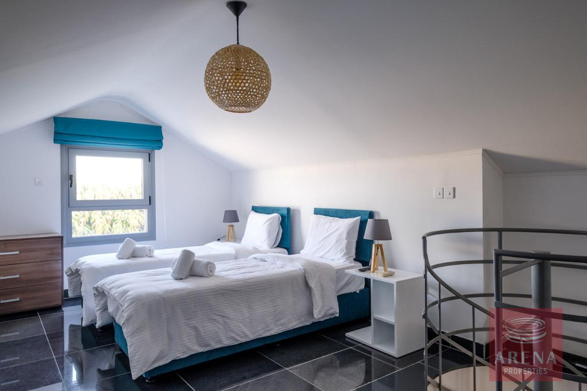 buy villa in pervolia - bedroom
