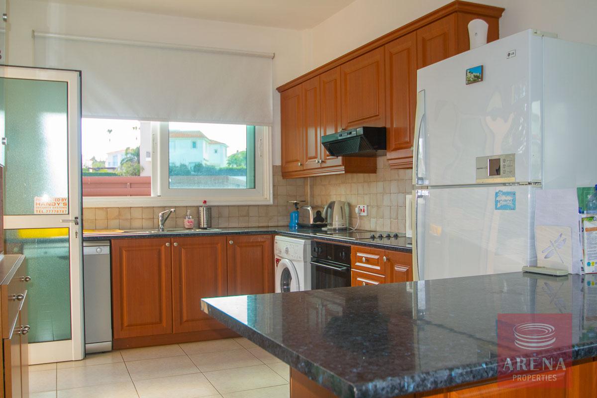 Villa for rent in Protaras - kitchen