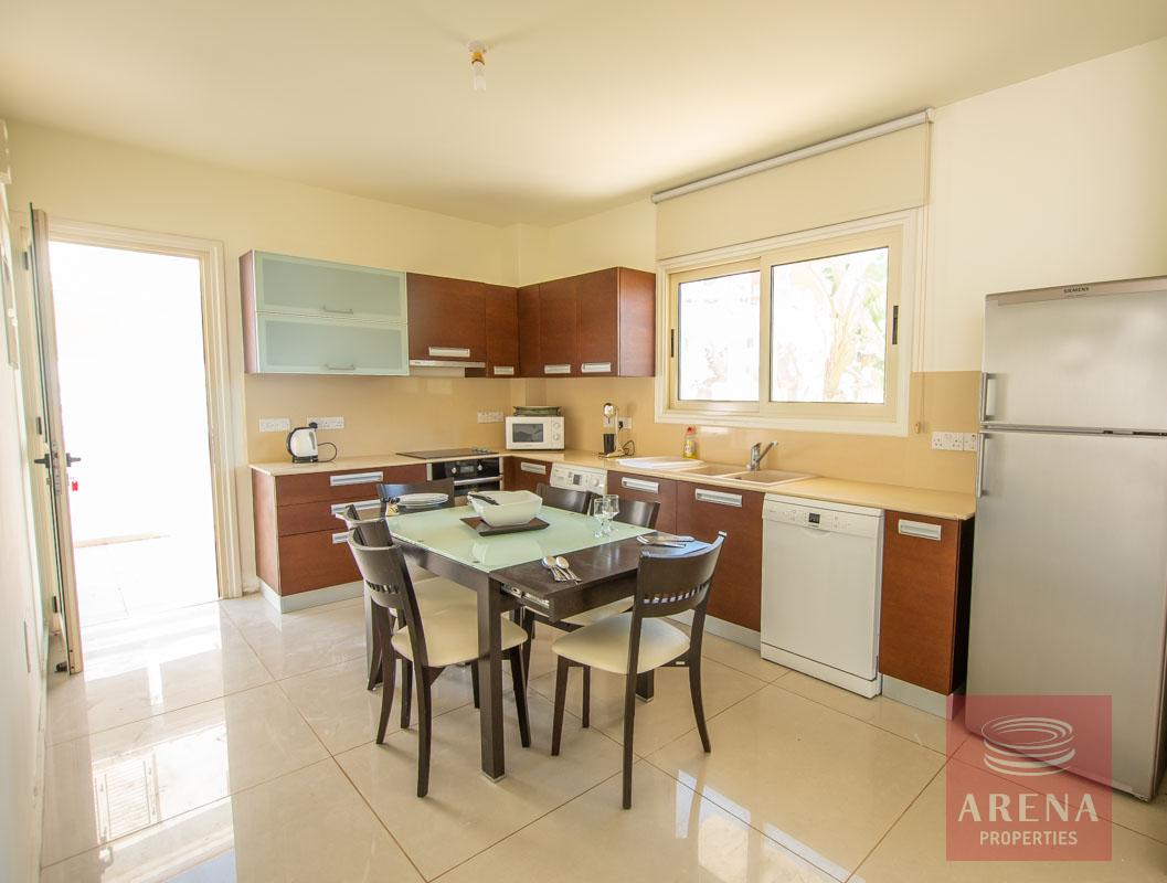 3 bed villa in pernera - kitchen