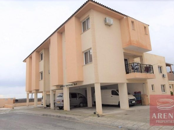 Apartment with deeds in Tersefanou