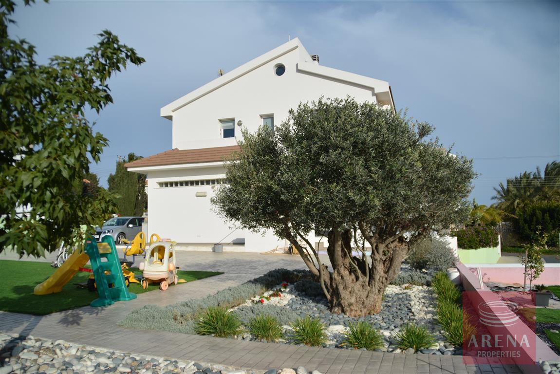 villa in cyprus