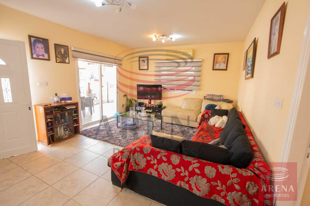 Bungalow in Ayia Thekla - living area