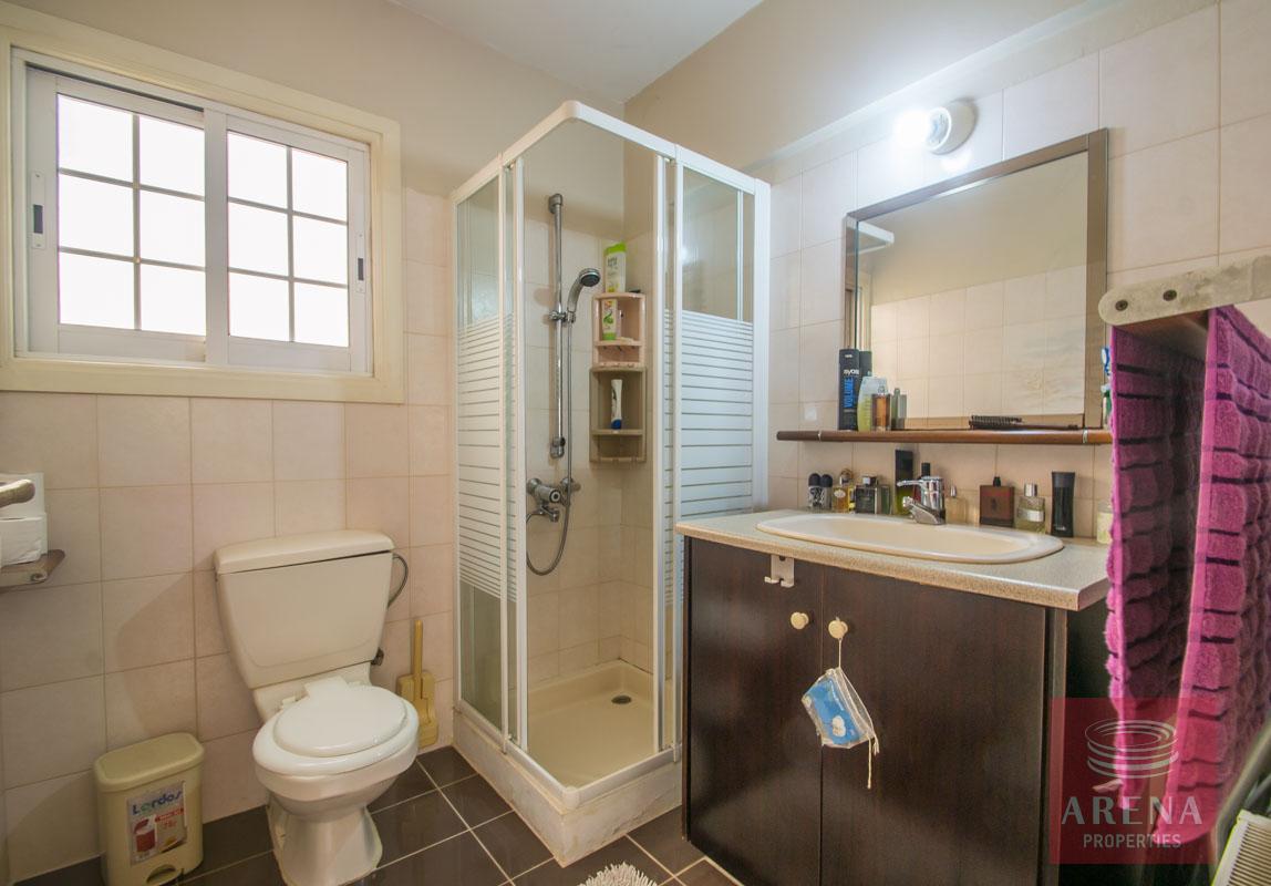 4 Bed townhouse in Paralimni - bathroom