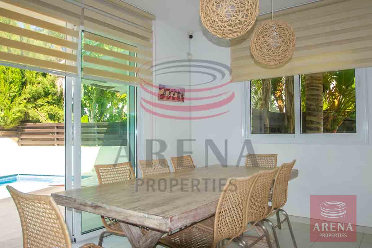 Beautiful villa with title deeds in Pernera - dining area
