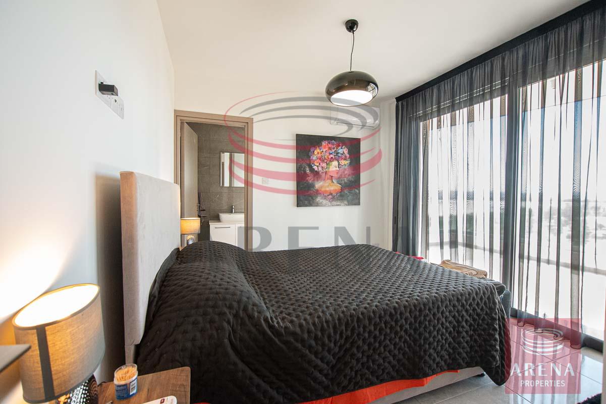 Penthouse for rent in Makenzie - bedroom