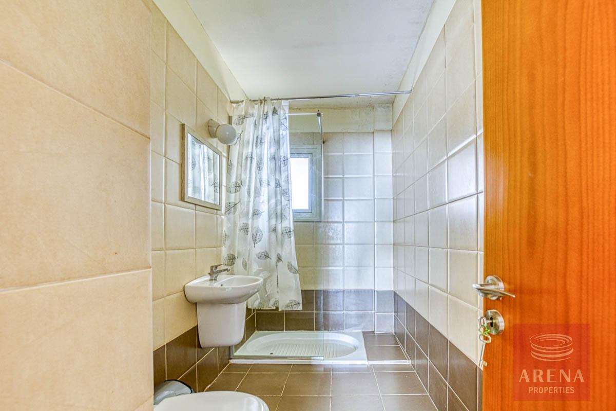 studio in paralimni - bathroom