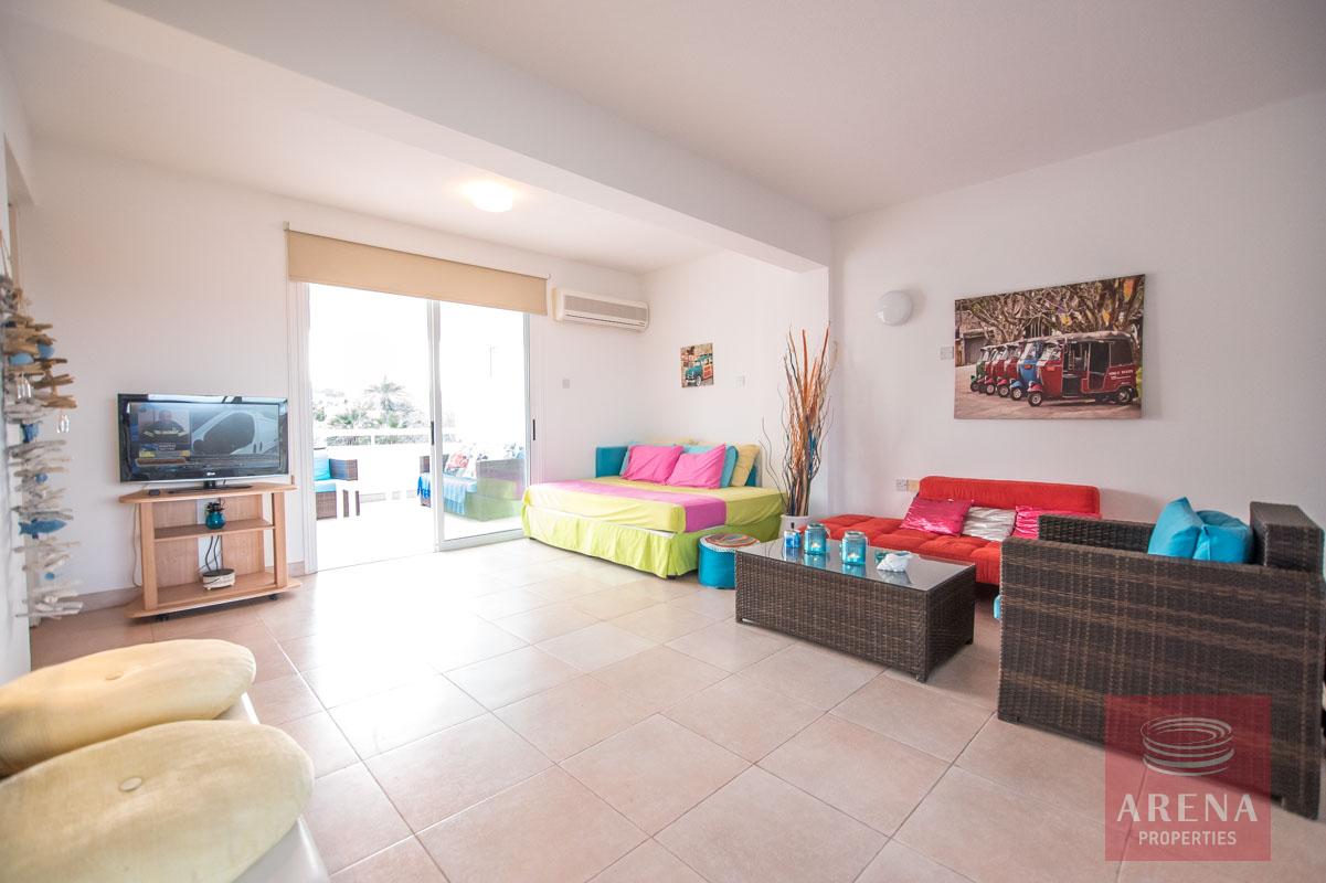 2 bed apartment in pernera - living area