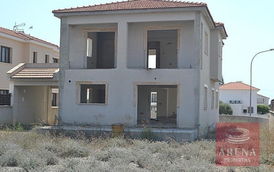 4 bed villa in pyla to buy