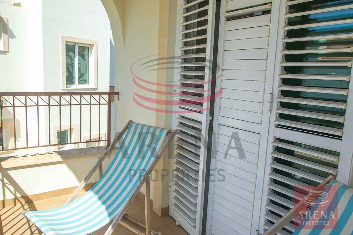 Beautiful villa with title deeds in Pernera - balcony