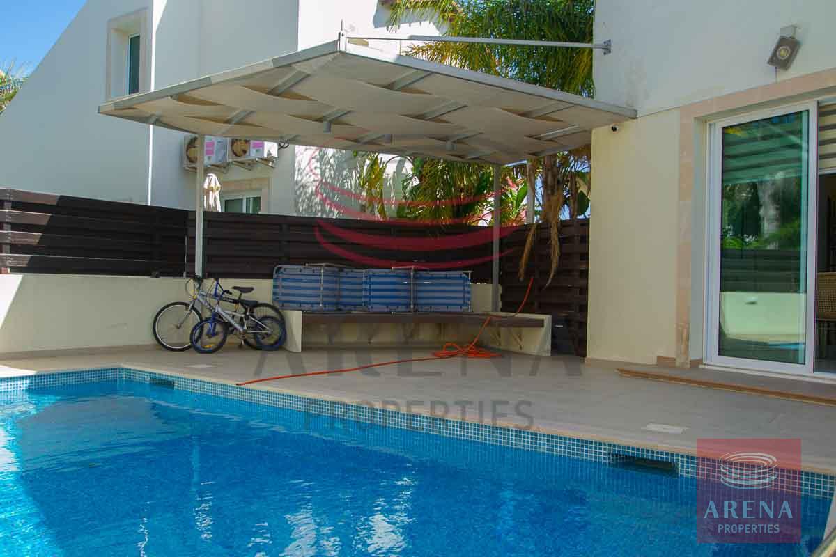 Beautiful villa with title deeds in Pernera to buy