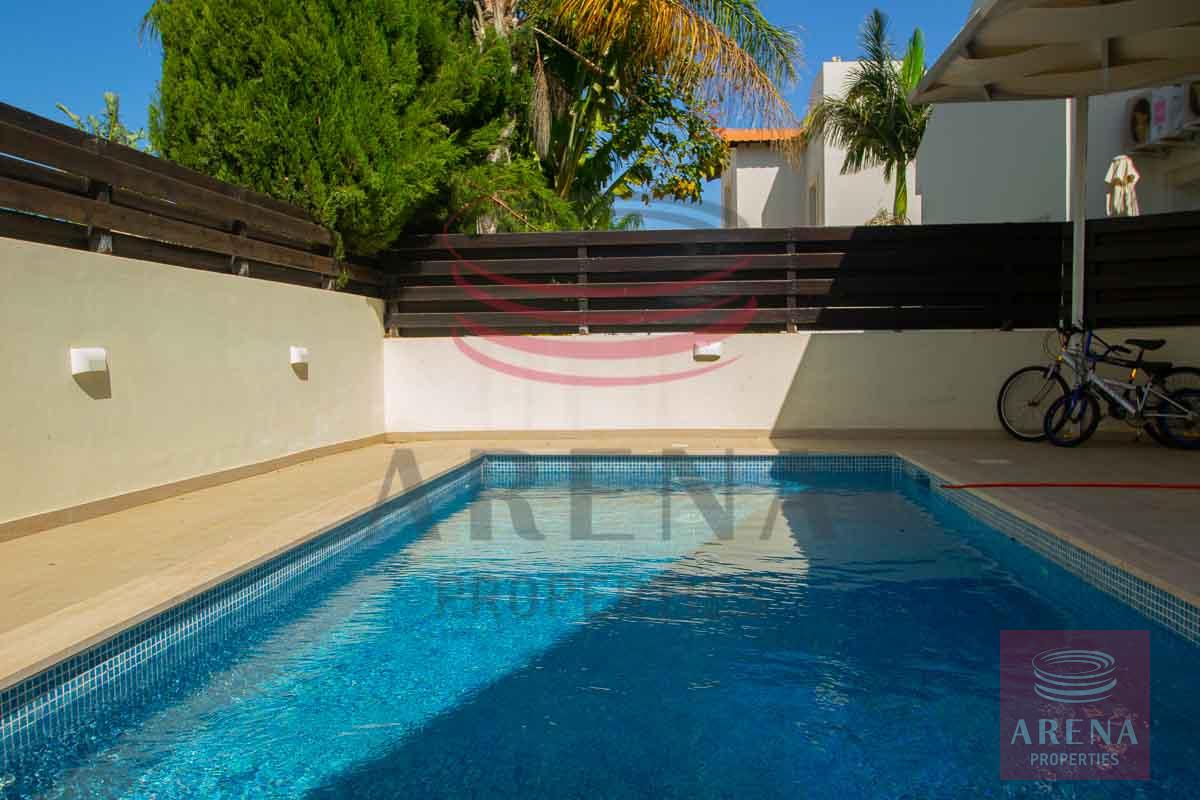 Beautiful villa with title deeds in Pernera - pool