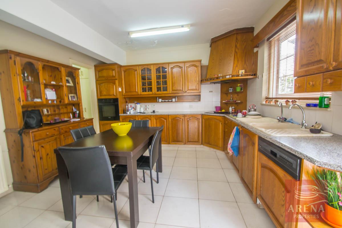 4 Bed Townhouse in Paralimni - kitchen