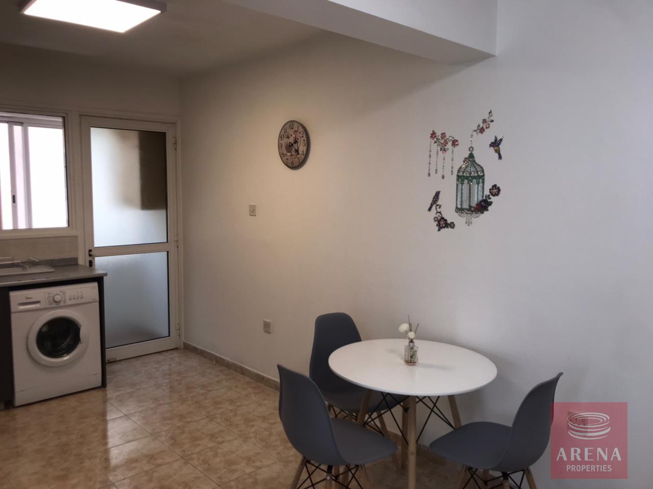 2 bes apt for rent in Makenzie - dining area