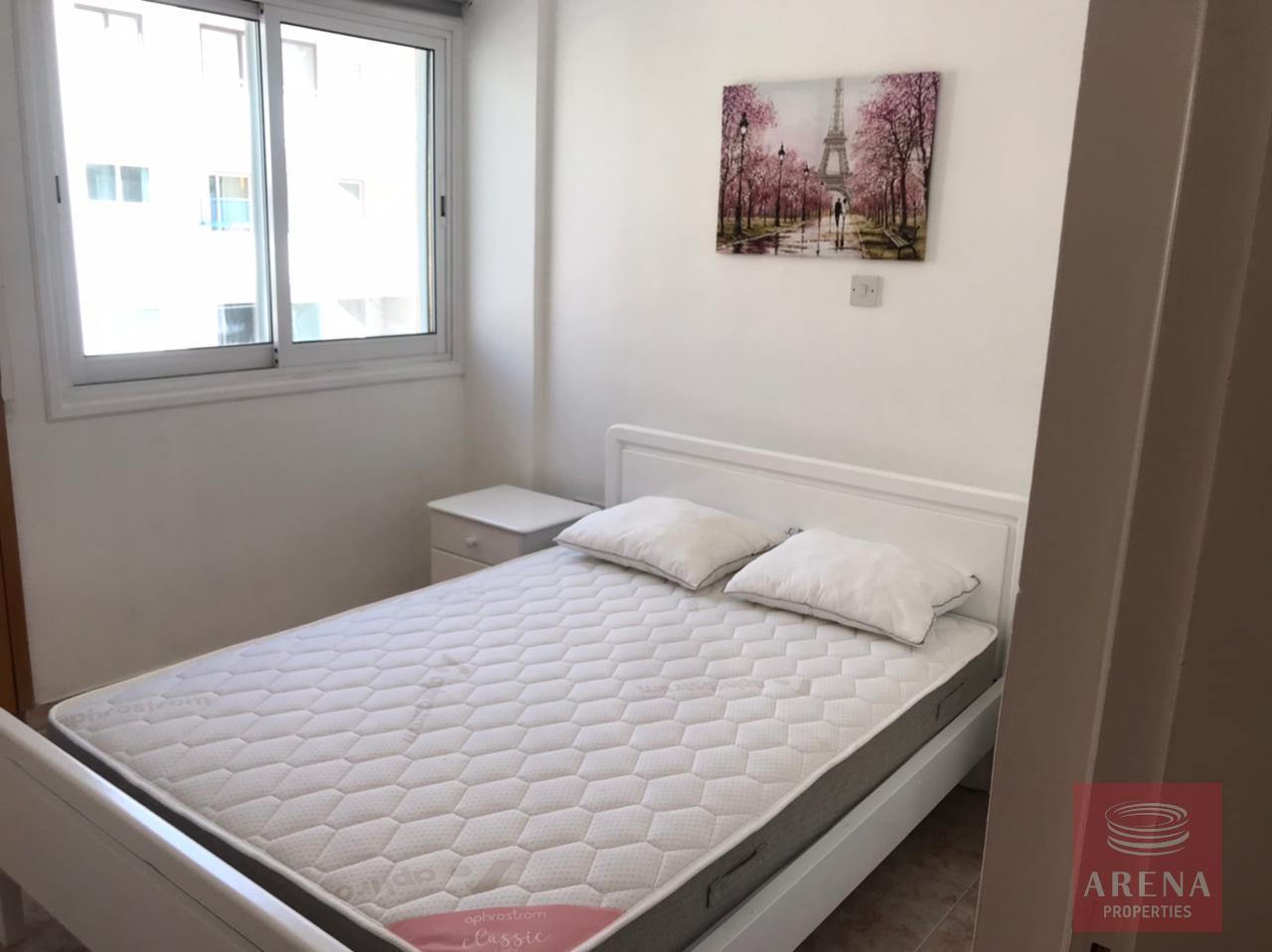 2 bes apt for rent in Makenzie - bedroom