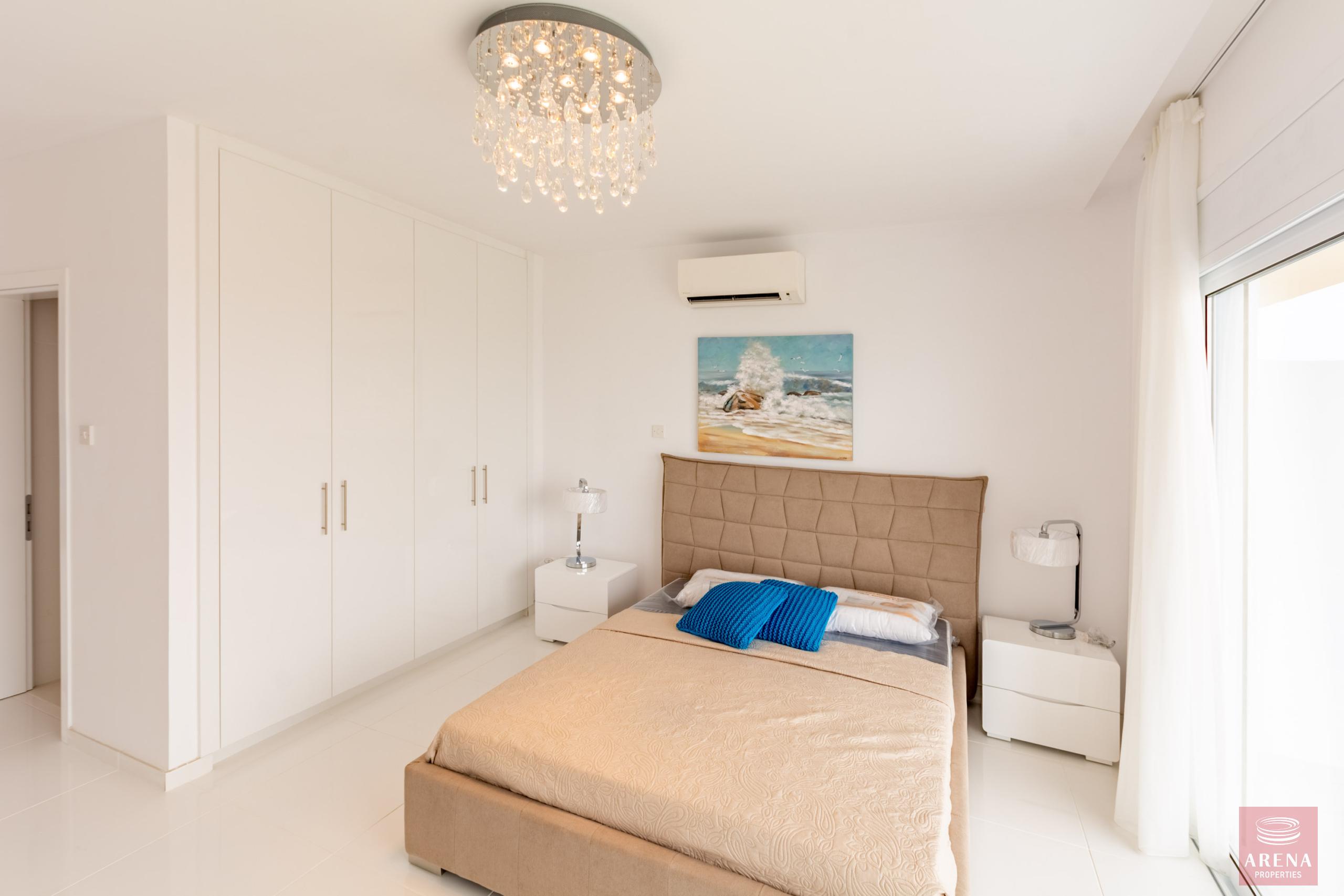 Apartment in Ayia Triada to buy - bedroom