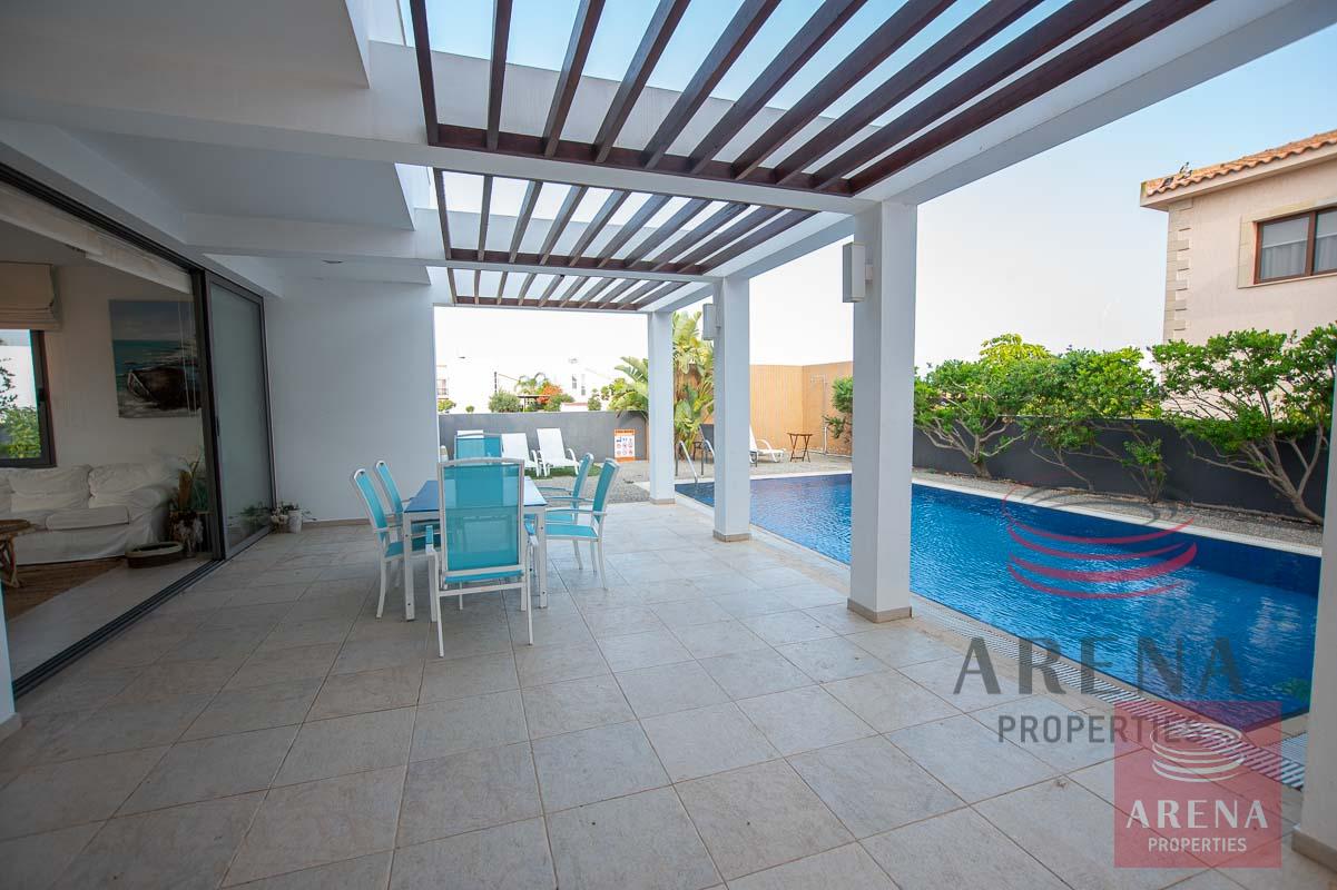 3 bed villa in ayia thekla to buy - pool area