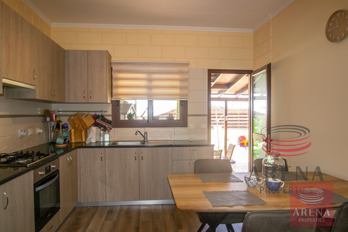 2 bed house in Liopetri to buy - kitchen