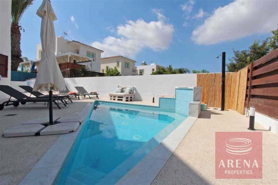 4 bed villa for rent in Ayia Triada - pool