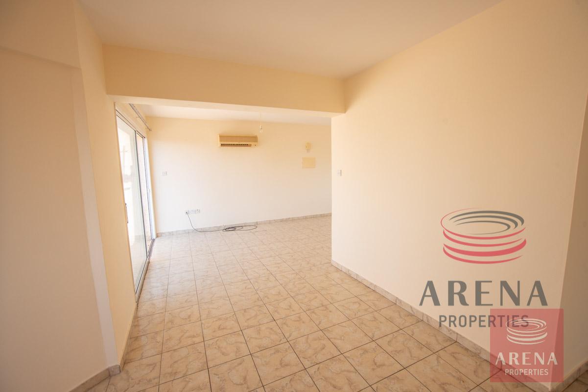 Buy apt in Paralimni