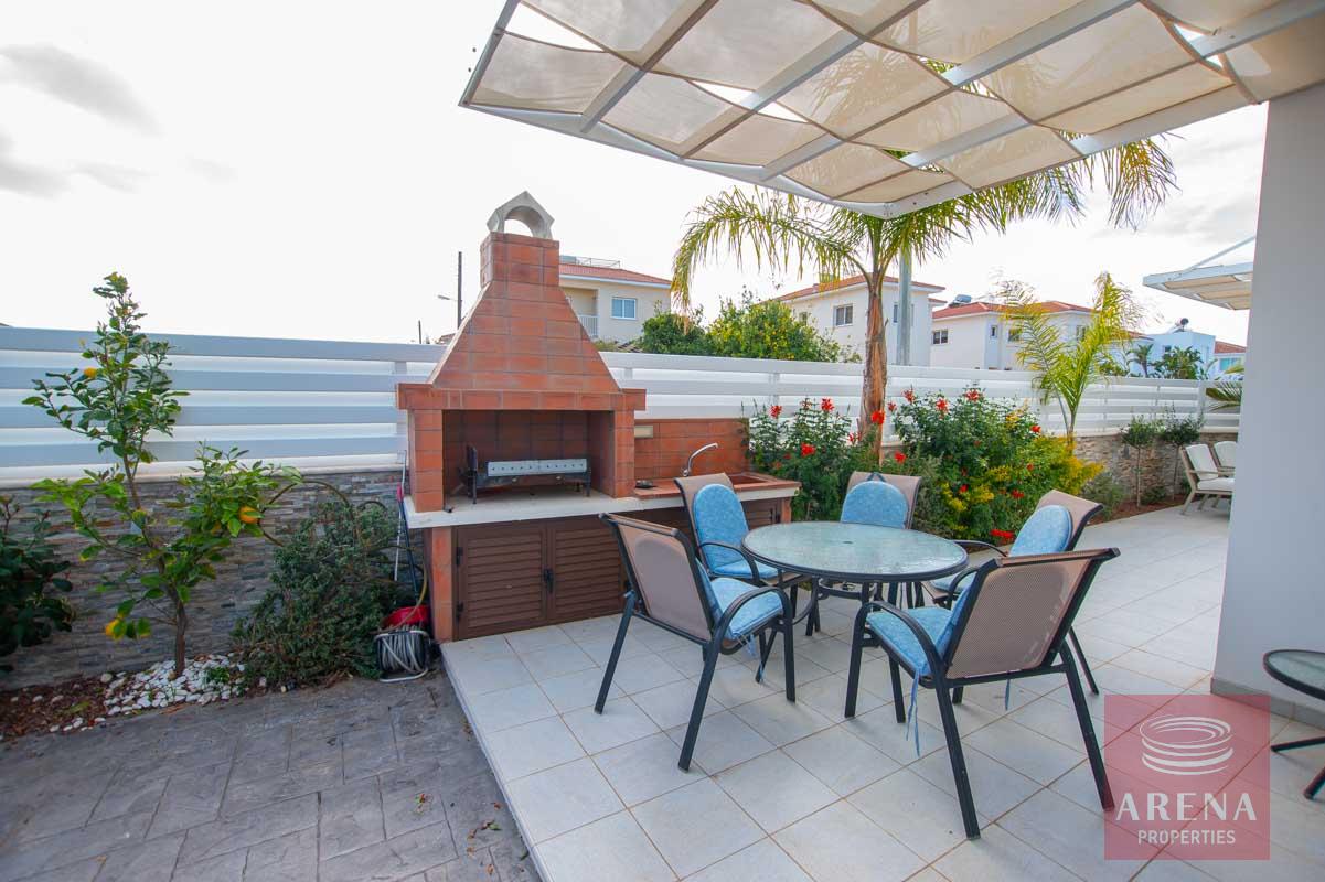 Villa for rent in Ayia Triada - bbq area