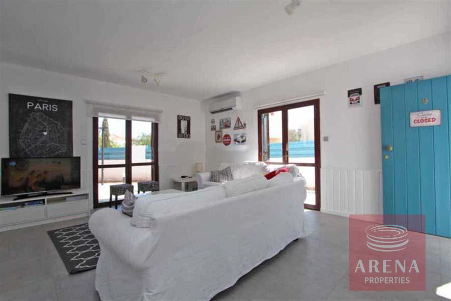 4 bed villa for rent in Ayia Triada - sitting area