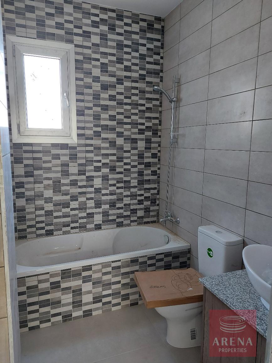 new-apt-in-Larnaca for sale - bathroom