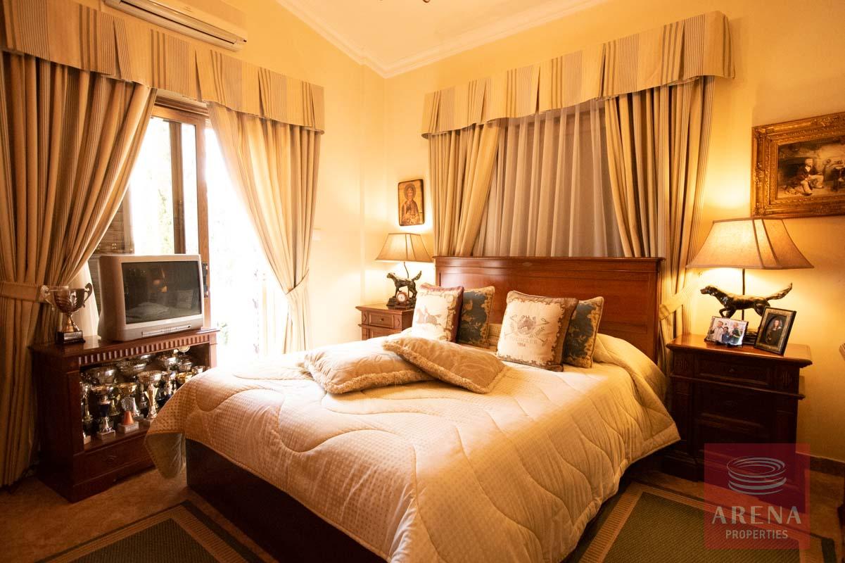 Luxury Villa in Paralimni - bedroom