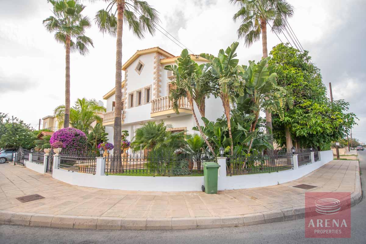 Luxury Villa in Paralimni for sale