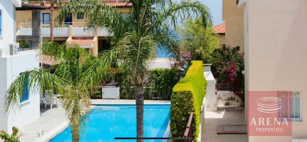 4 Bed villa in Pernera - pool