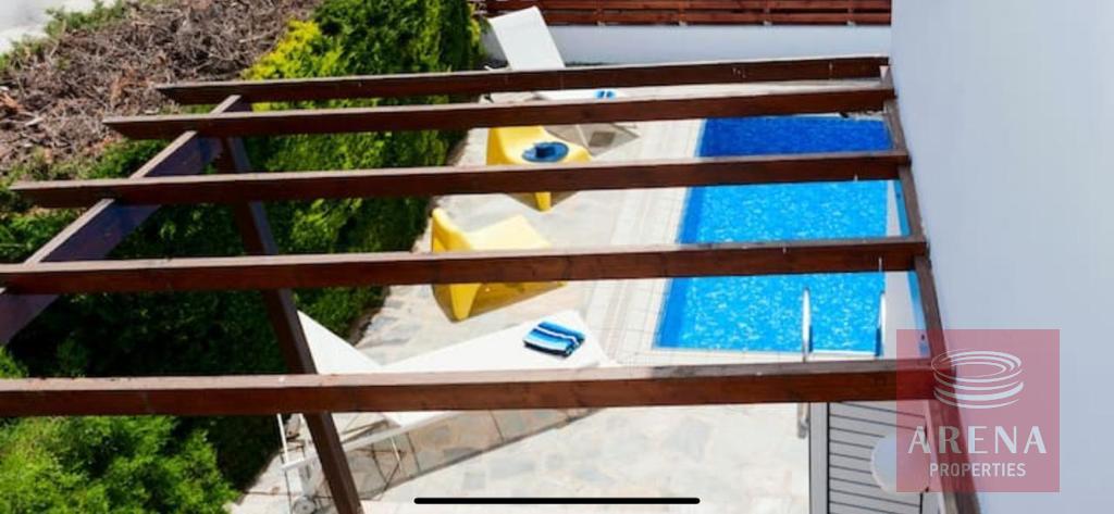4 Bed villa in Pernera pool view