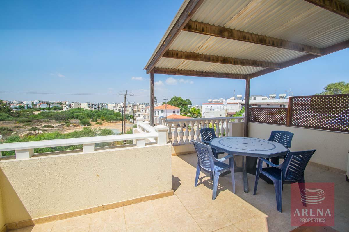 Flat for rent in Pernera