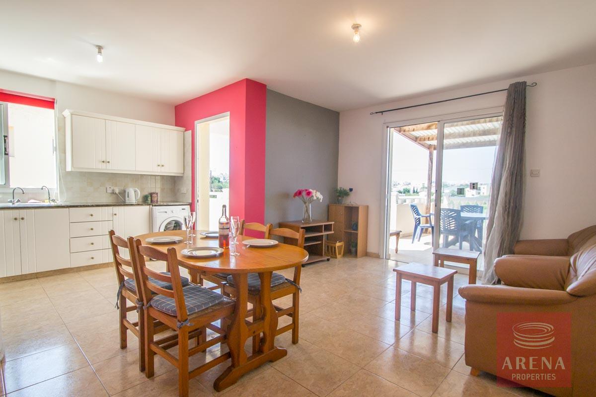 Flat for rent in Pernera - living area
