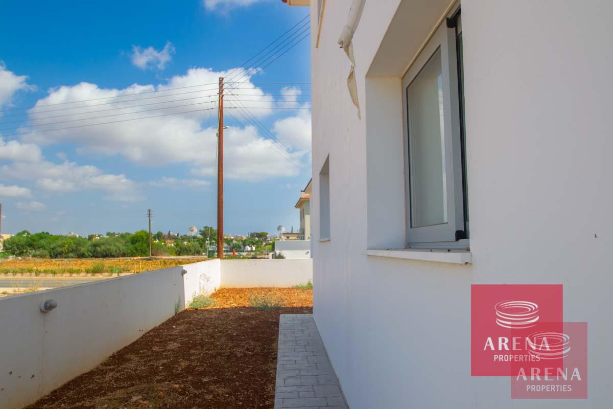 4 Bed Villa in Sotira - back side yard