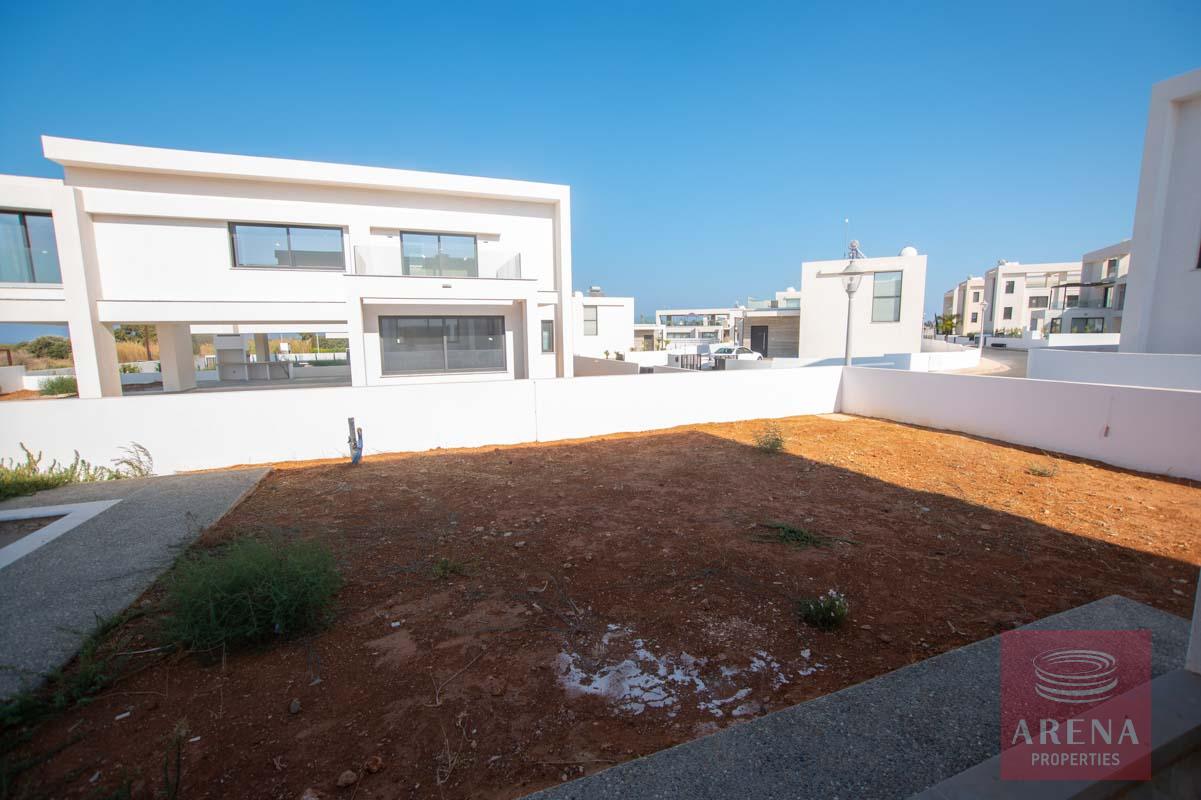 Brand New Villa in Pernera - garden