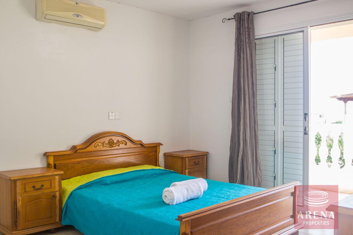 Flat for rent in Pernera - bedroom