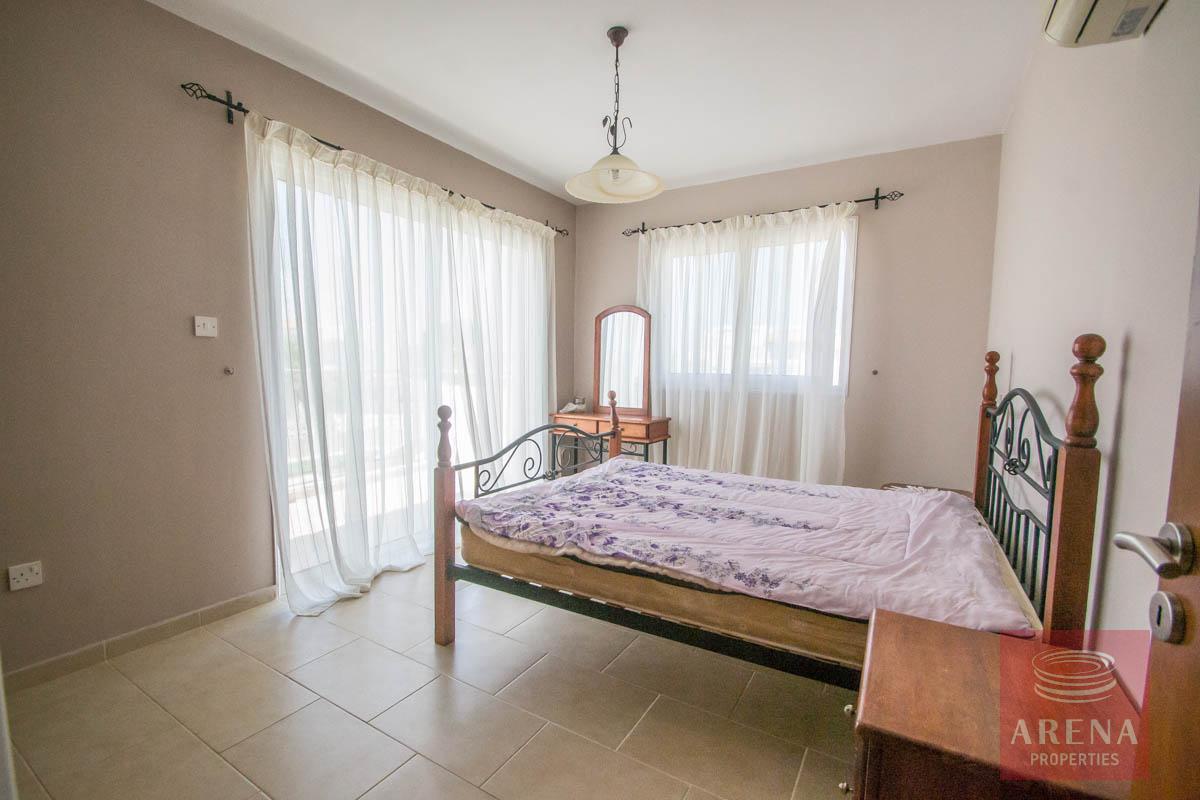 villa in Paralimni - bedroom