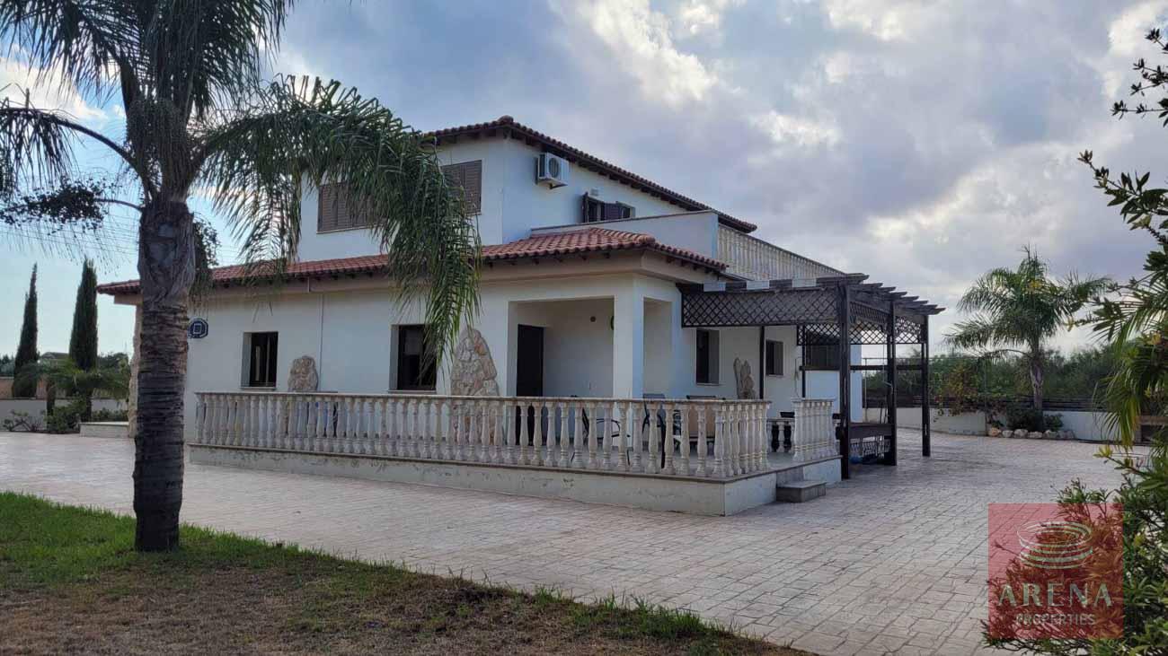 5 Bed Villa in Paralimni to buy