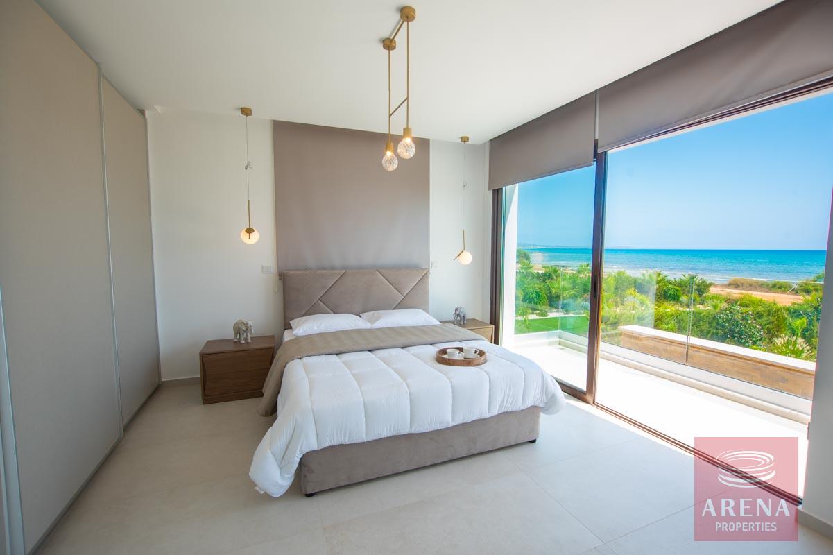 Seafront villa in Ayia thekla - bedroom