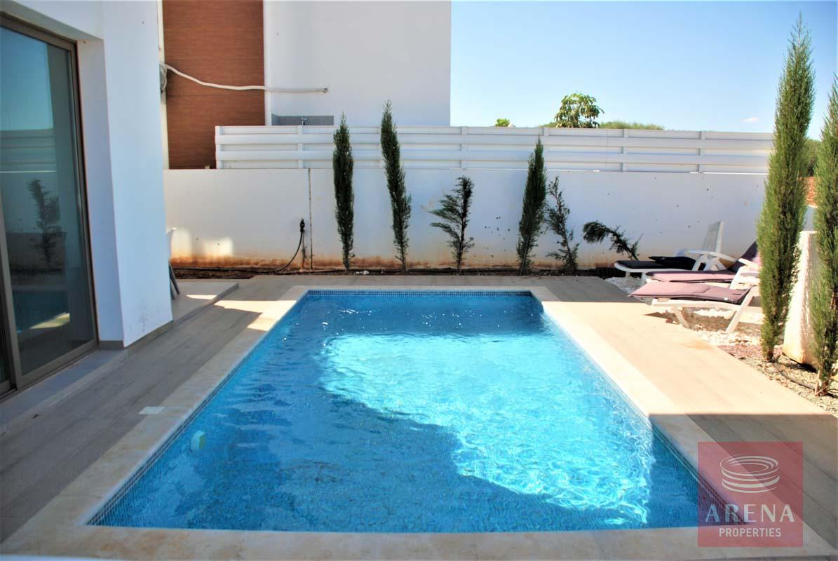 Villa in Ayia Triada for sale - pool