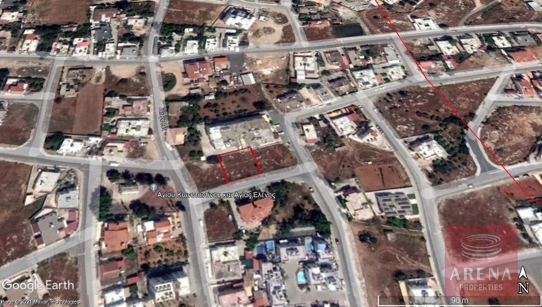 Residential plot in Derynia