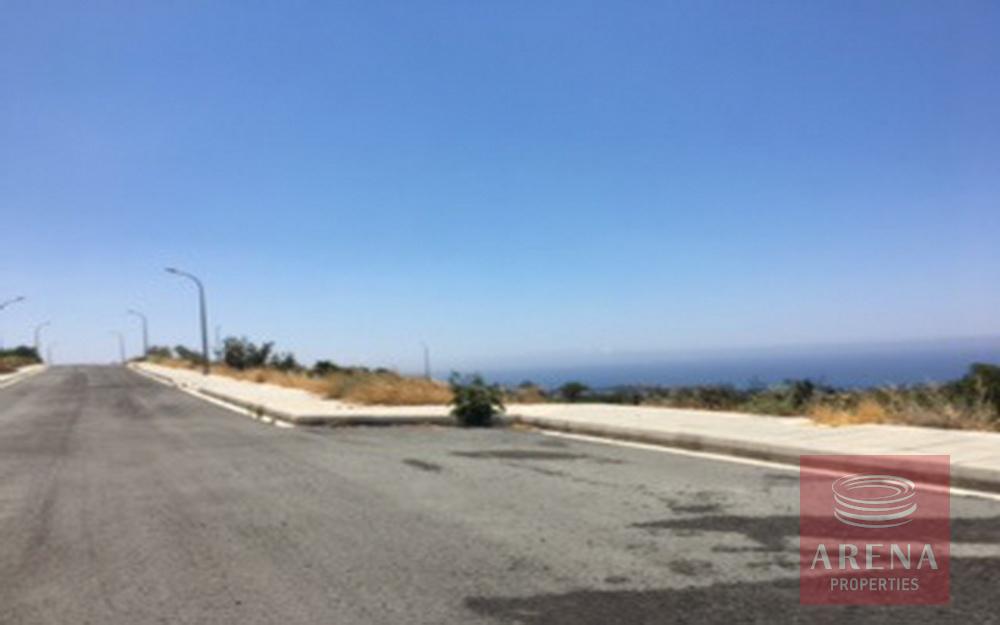 Plot in Peyia to buy