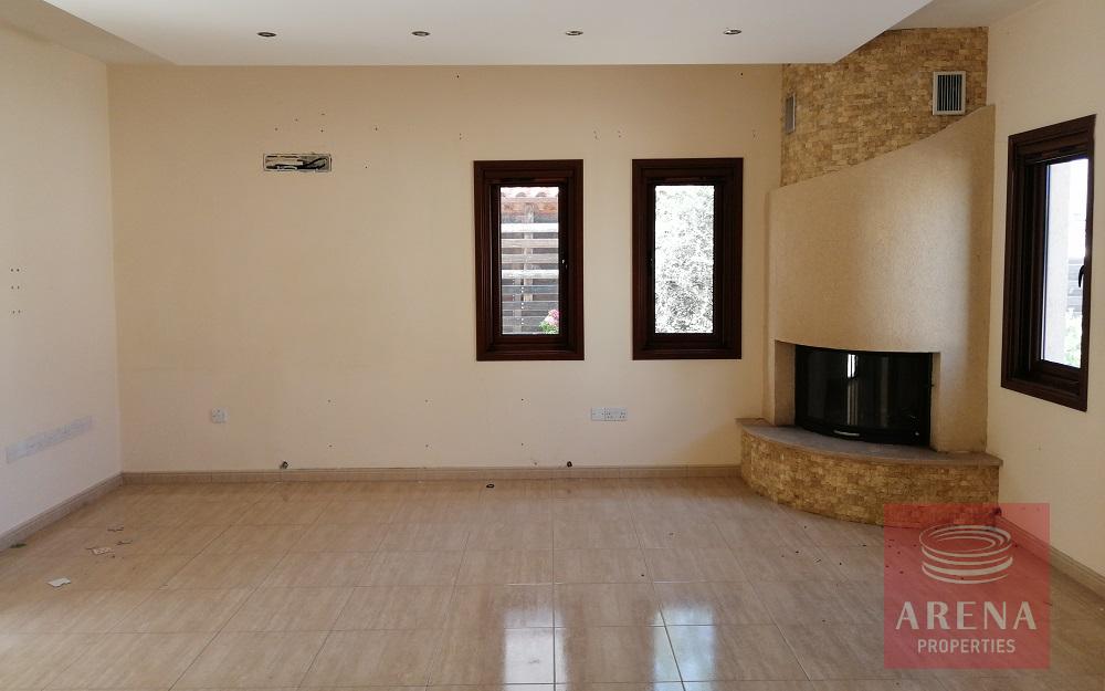 3 Bed House in Ormidia - living area