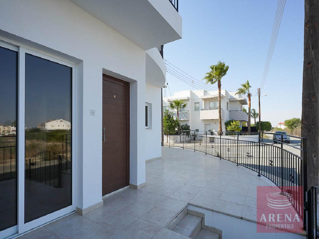 3 bed towhnouse in paralimni - veranda