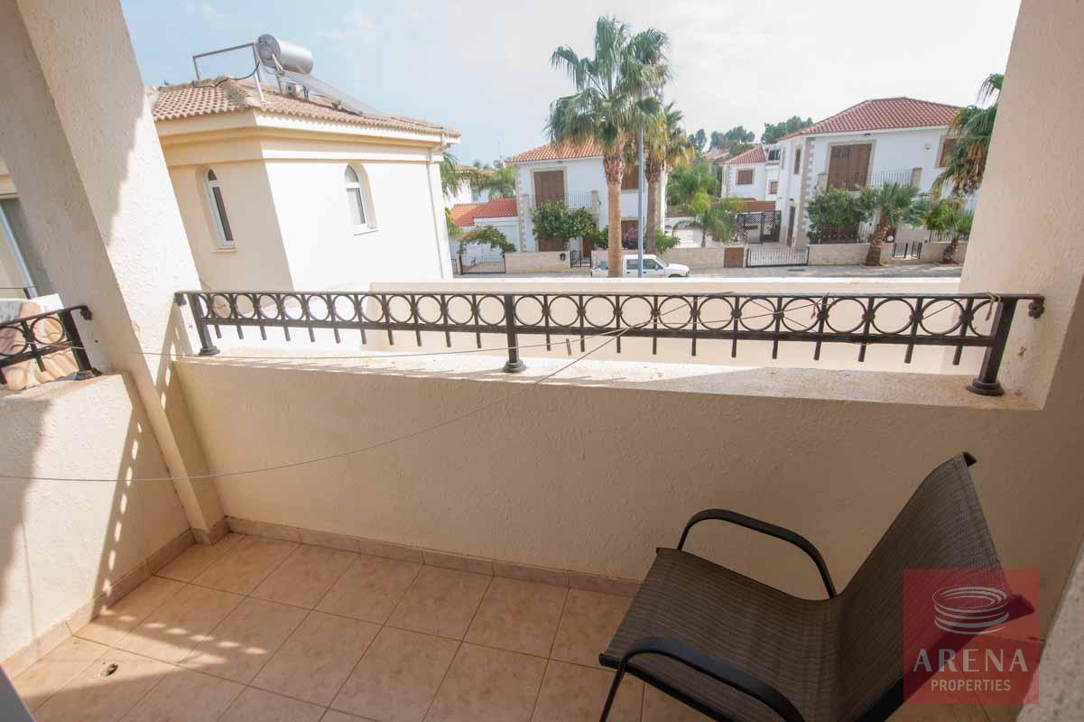 Villa for rent in Kapparis - balcony