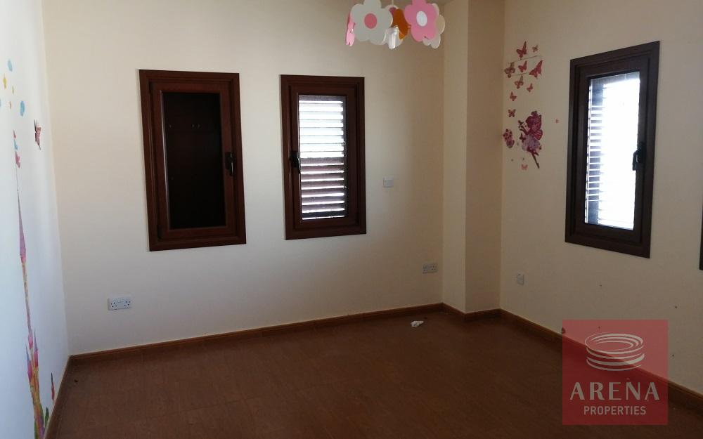 3 Bed House in Ormidia - bedroom