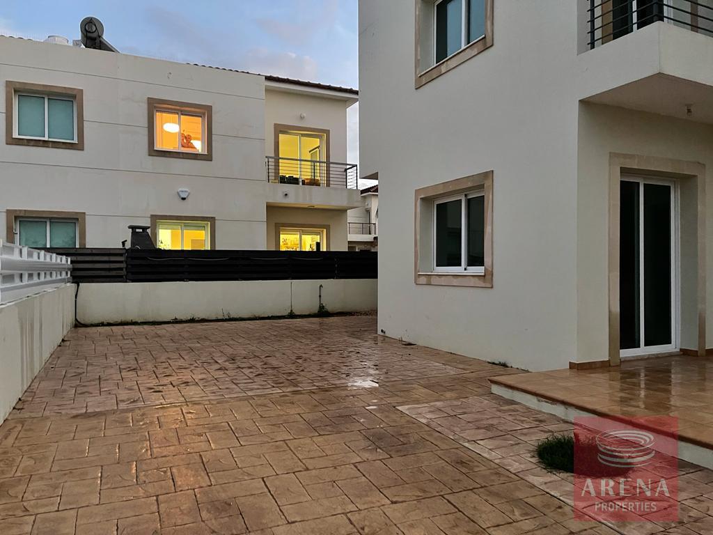 3 Bed Det Villa in Ayia Triada for rent - outside area