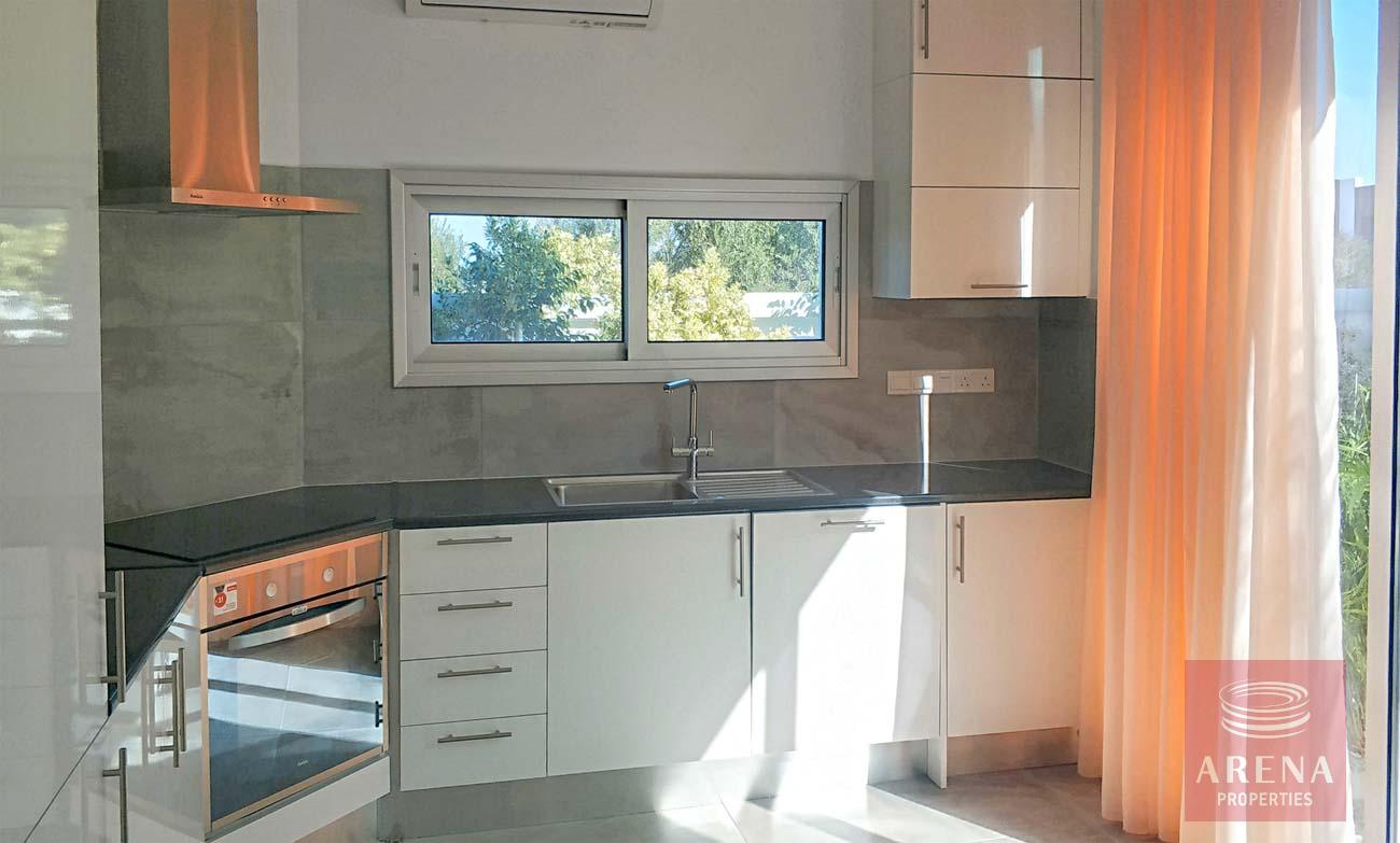 3 bed luxury villa for rent - kitchen