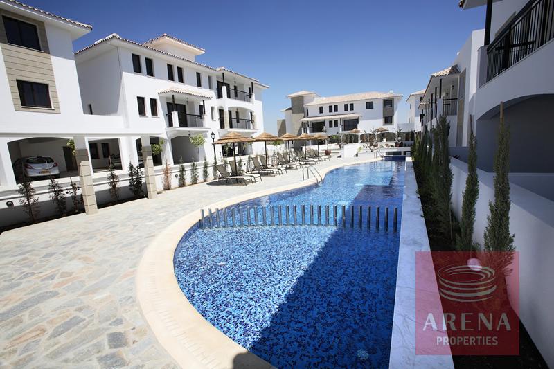 Furnished apartment for sale in Tersefanou