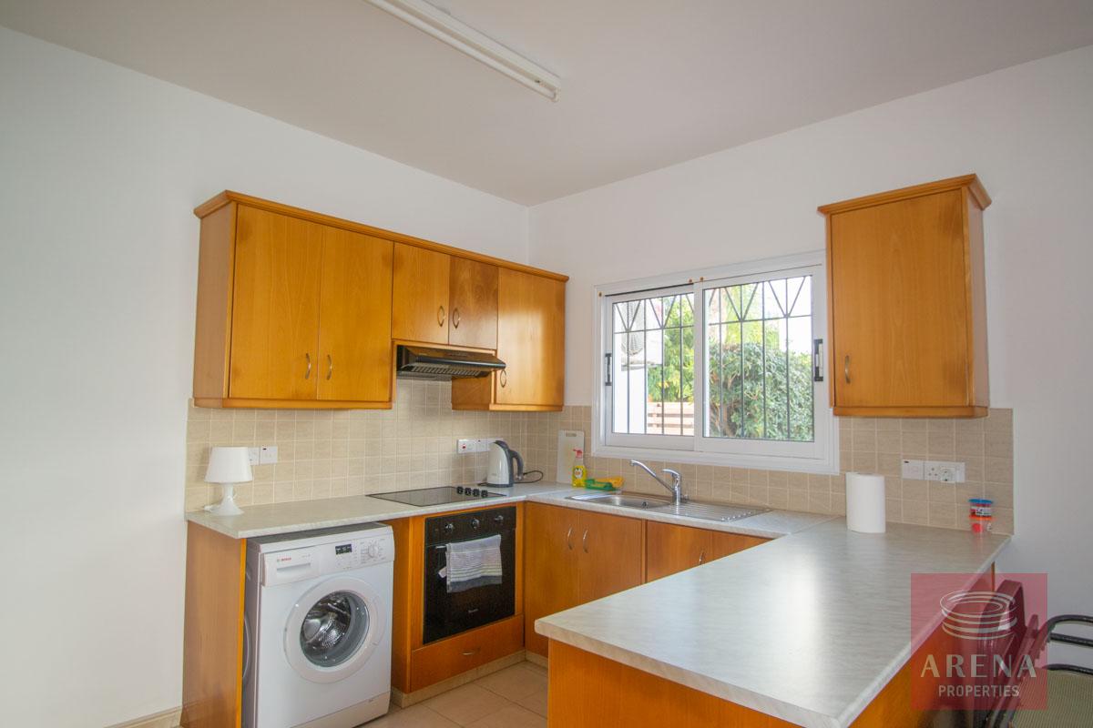 4 bed villa in Protaras - kitchen